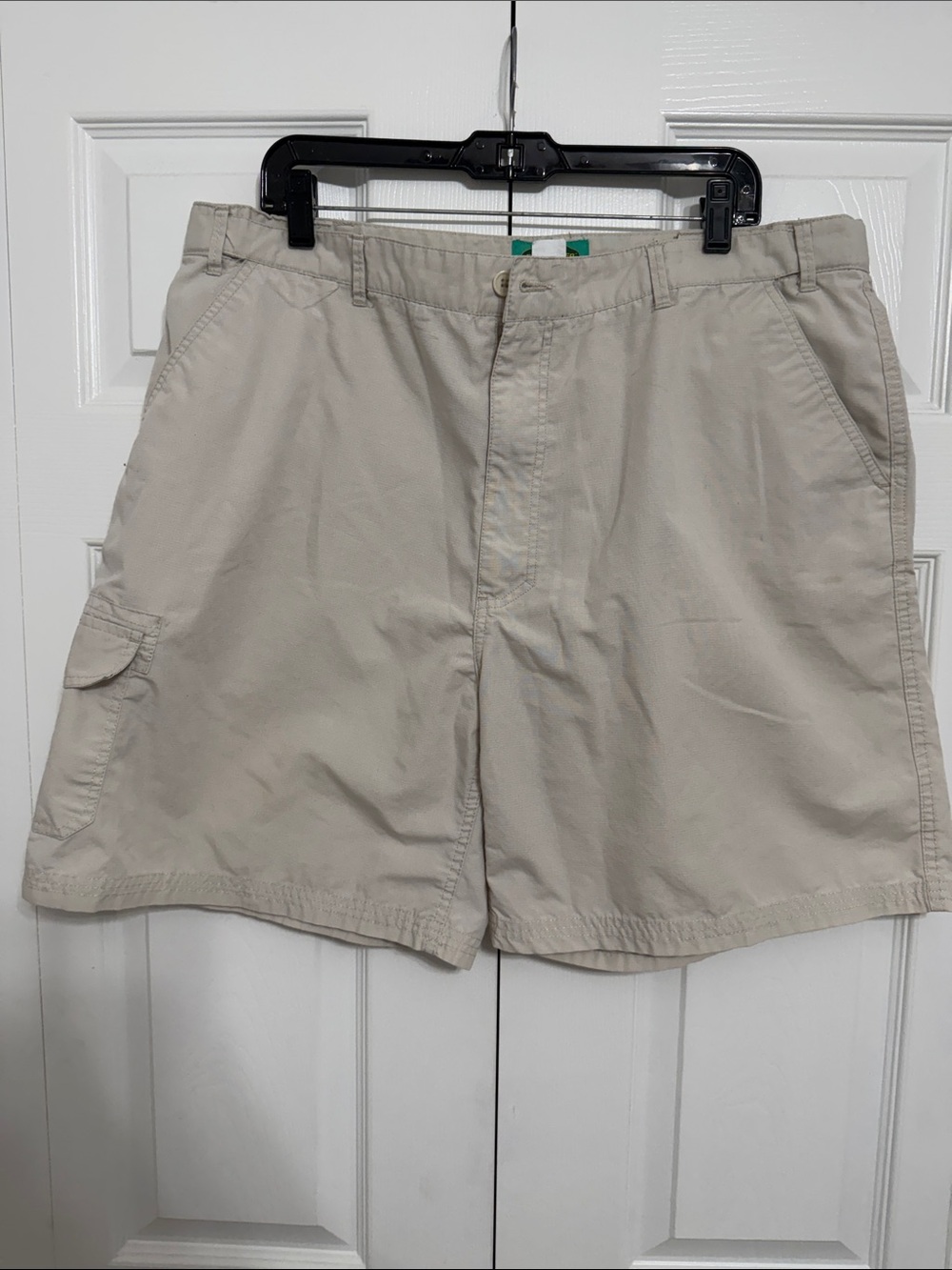 Men's Light Beige Cargo Shorts with Side Pocket